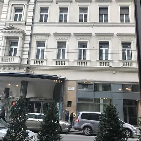 Cozy App Heart * Budapest