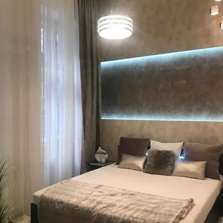 Cozy App Heart Apartment Budapest